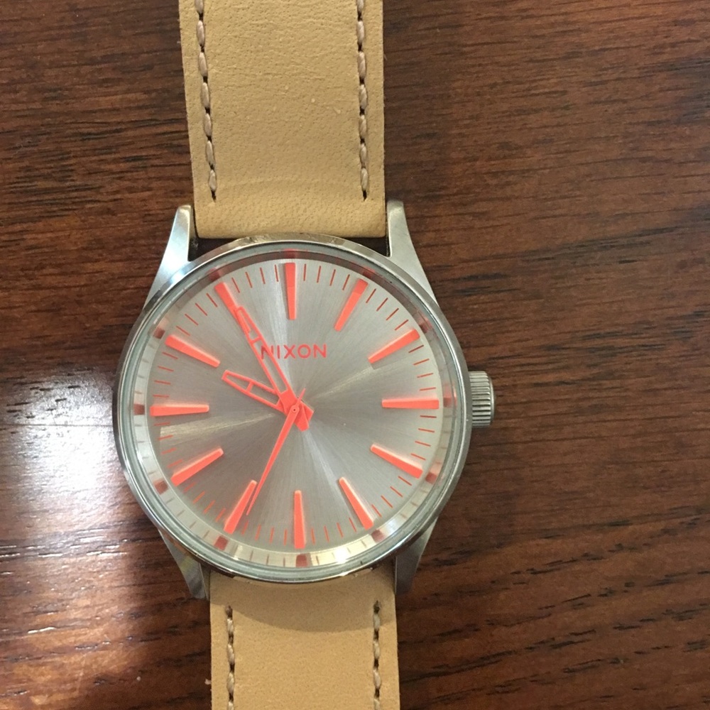 Nixon Sentry 38 Leather Watch
